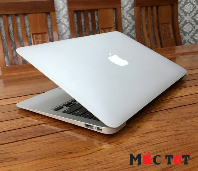 Apple Macbook Air MD711 - Core i5/4GB/128GB mới, hàng chính hãng